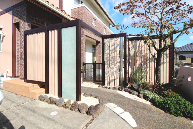 Best of Exalive 2025 Entry No. 1570 -1