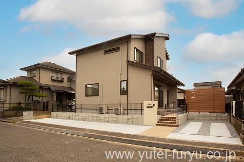 福岡県飯塚市　シンプルで実用的な新築外構
