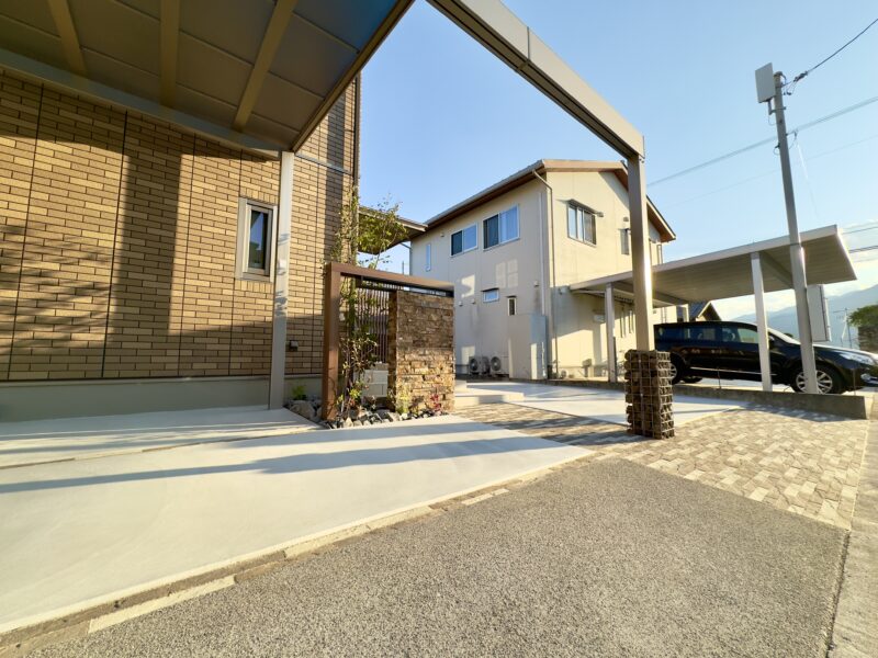 梁延長タイプで楽々駐車。
