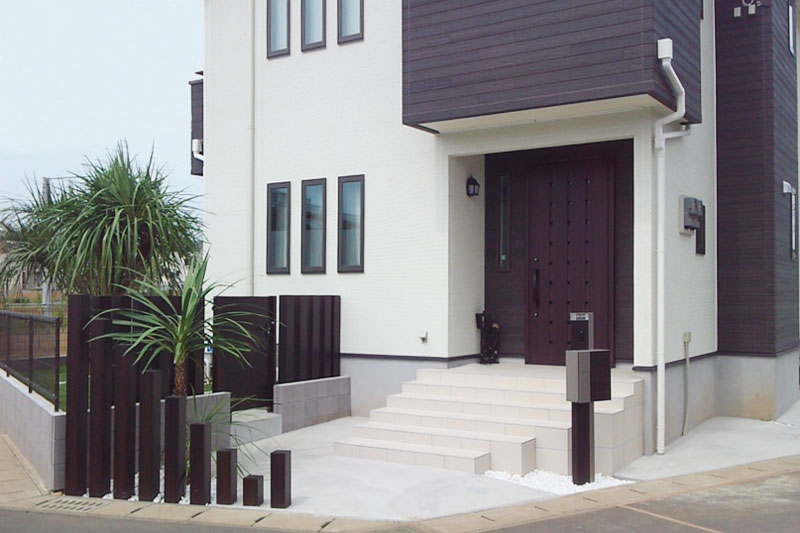 バリ風をコンセプトにしたエクステリア　千葉県八千代市