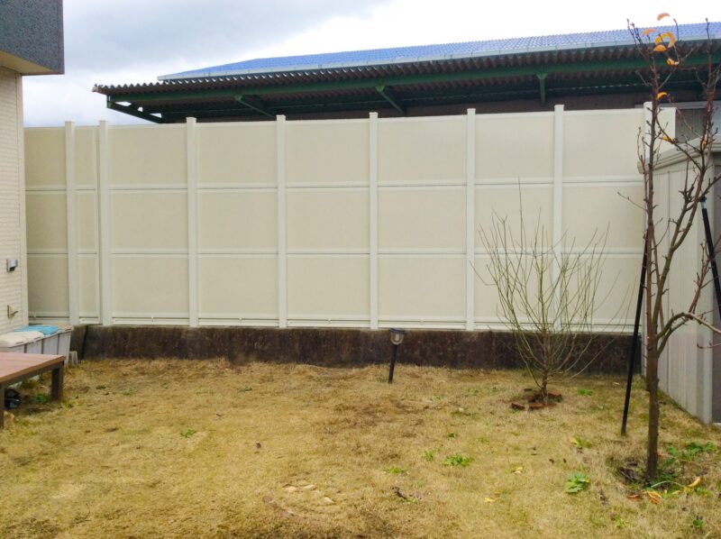 隣地からの音を軽減するフェンスの施工事例　浜松市北区　Ｍ様邸