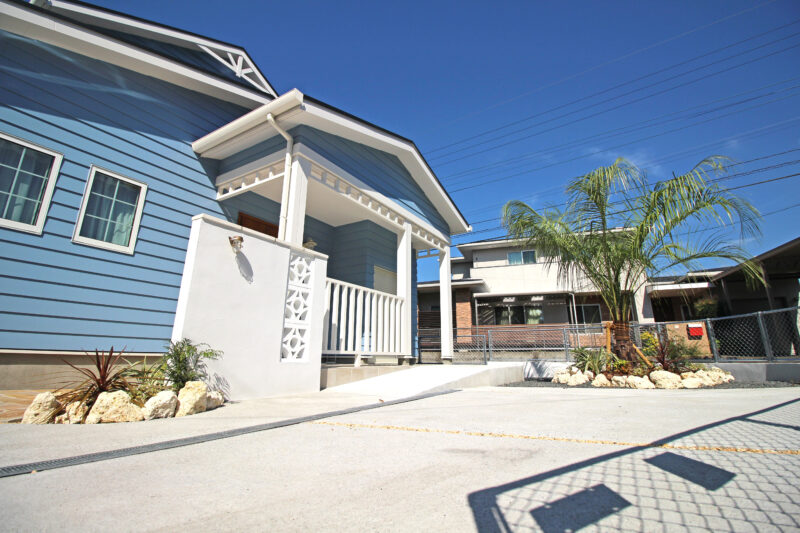 エクステリア施工事例 NO.2144843「ココスヤシが映える家 / 熊本県菊池郡」熊本県のエクアライブ推奨店 アウテリアタイガー 株式会社