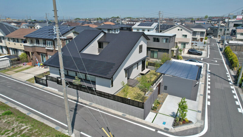 ドローンでの上空からの画像です。大屋根の大きさがよく分かります。