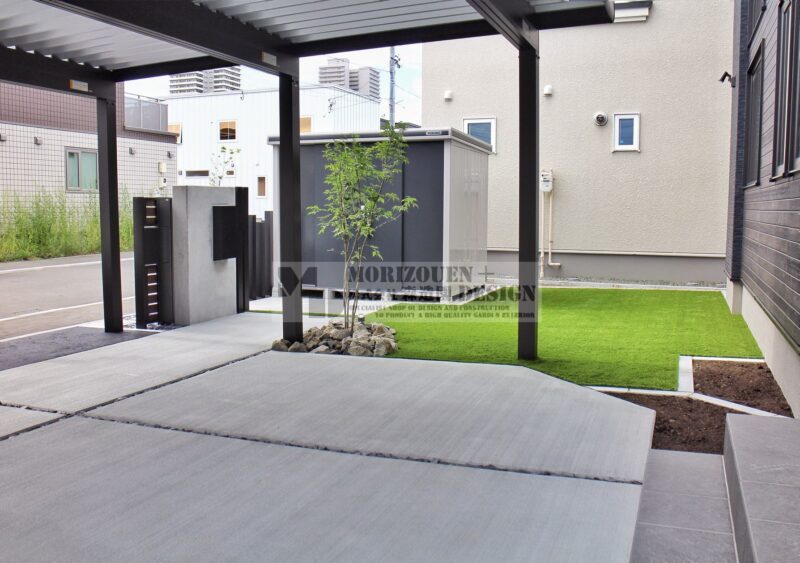 土間コンクリートのデザインで お庭と駐車場に一体感を生み出す！