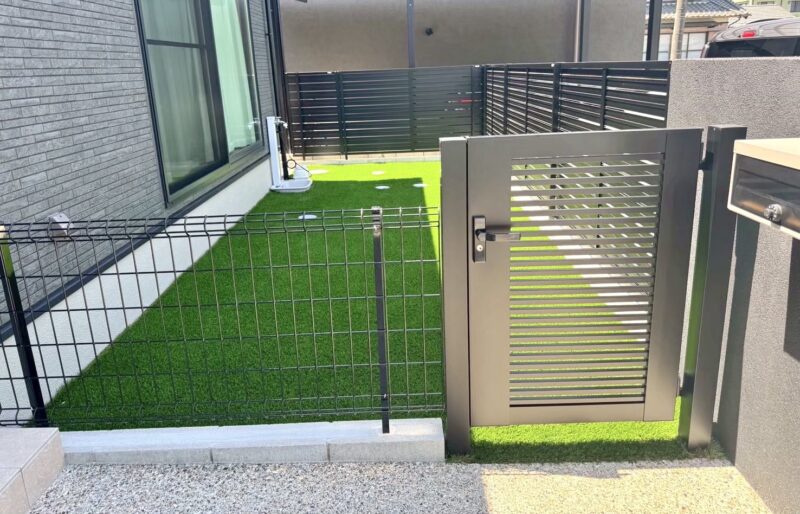 夏にも愛犬に優しいCOOOLターフ使用。